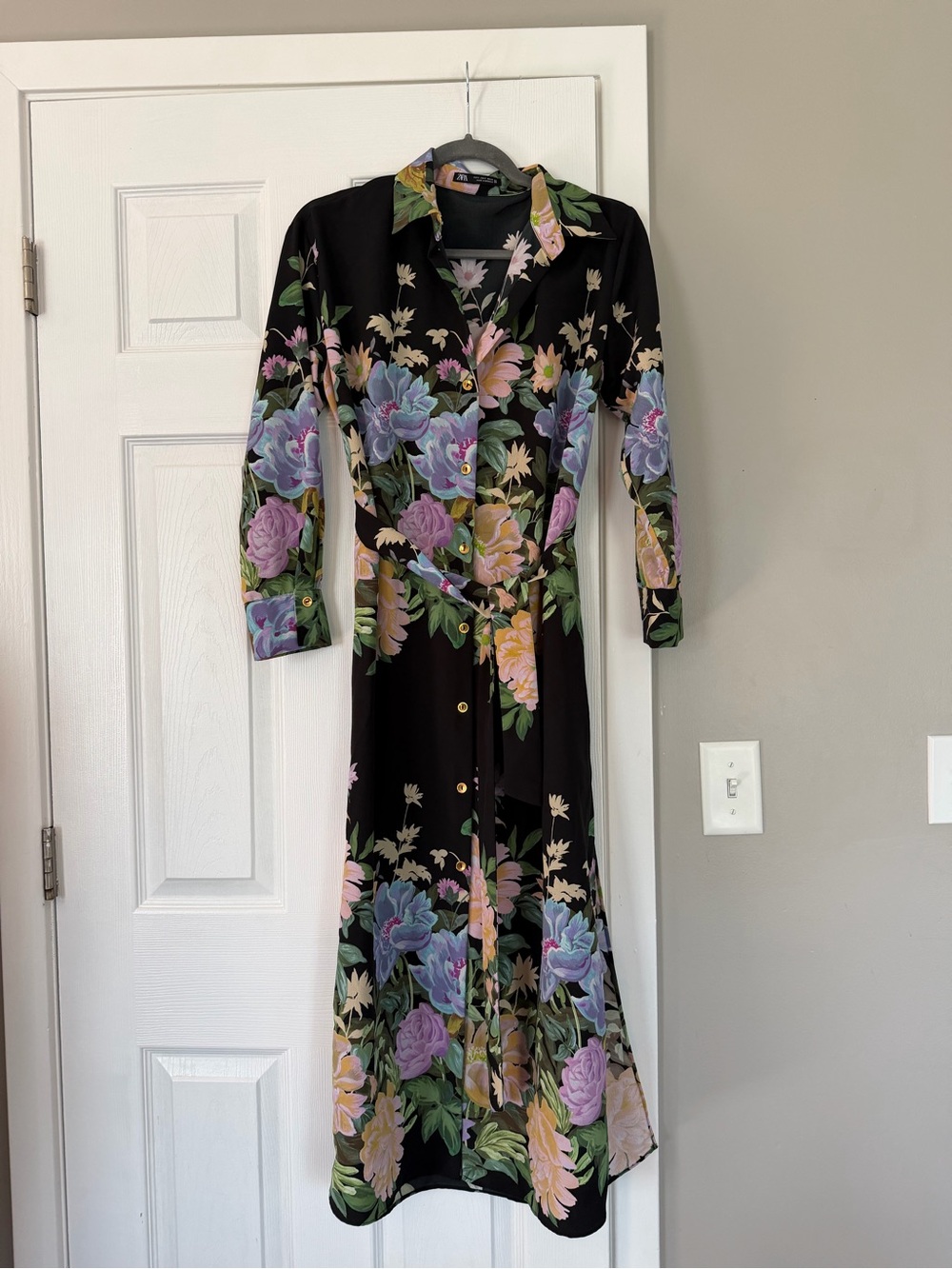 Zara Black Maxi Shirt Dress with Pastel Floral Print - Picture 2 of 12